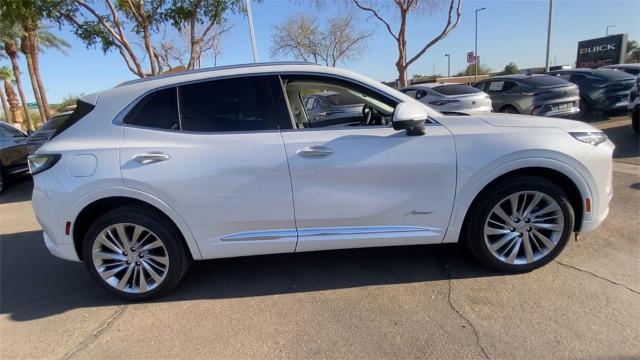 2024 Buick Envision Vehicle Photo in GOODYEAR, AZ 85338-1310