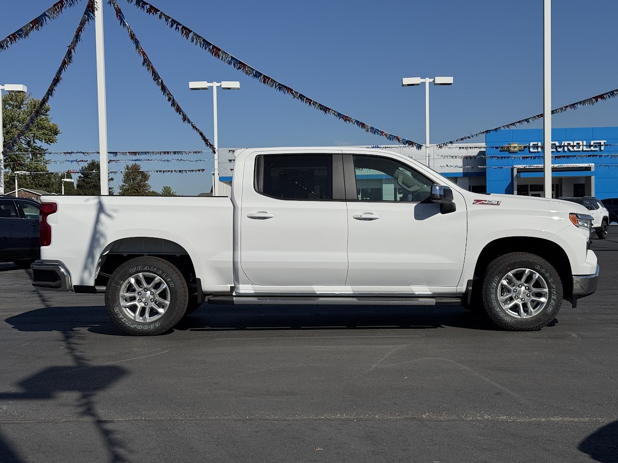 2025 Chevrolet Silverado 1500 Vehicle Photo in BOONVILLE, IN 47601-9633