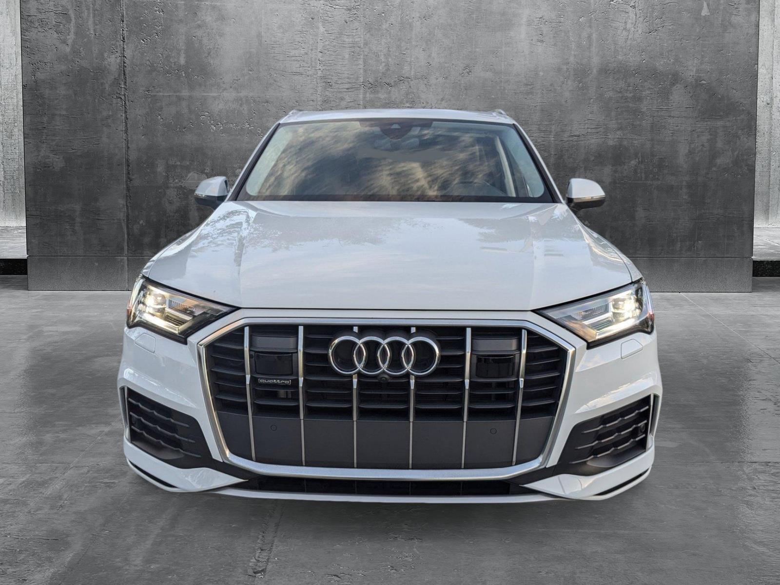 2022 Audi Q7 Vehicle Photo in Miami, FL 33169