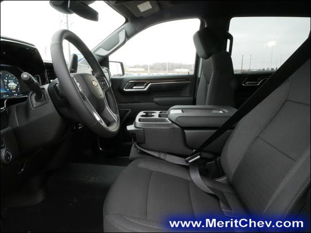 2025 Chevrolet Silverado 1500 Vehicle Photo in MAPLEWOOD, MN 55119-4794