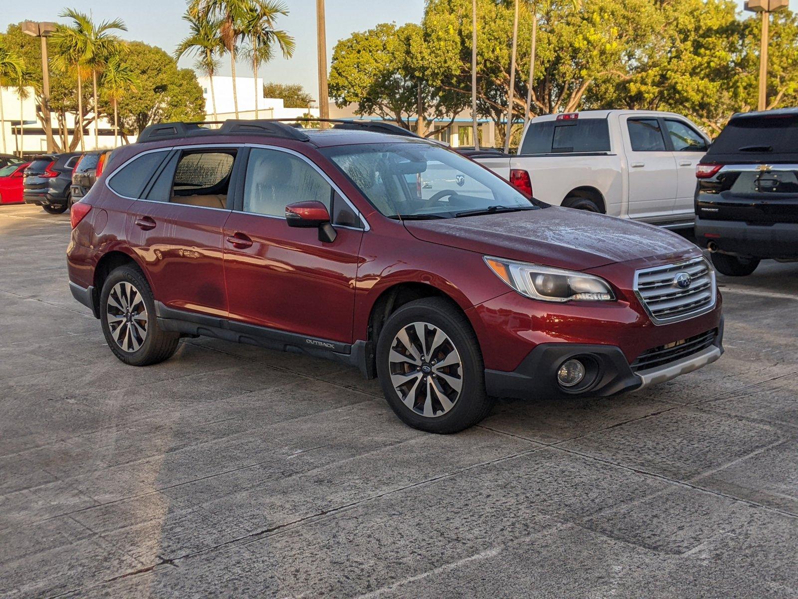 2017 Subaru Outback Vehicle Photo in PEMBROKE PINES, FL 33024-6534