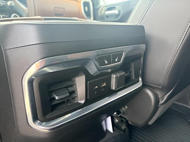 2021 Chevrolet Silverado 1500 Vehicle Photo in APPLETON, WI 54914-8833