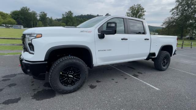 2025 Chevrolet Silverado 2500 HD Vehicle Photo in THOMPSONTOWN, PA 17094-9014