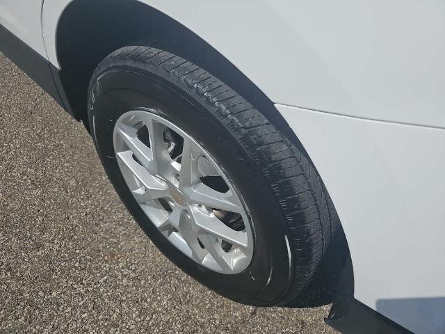 2024 Chevrolet Equinox Vehicle Photo in GLENSHAW, PA 15116-1739