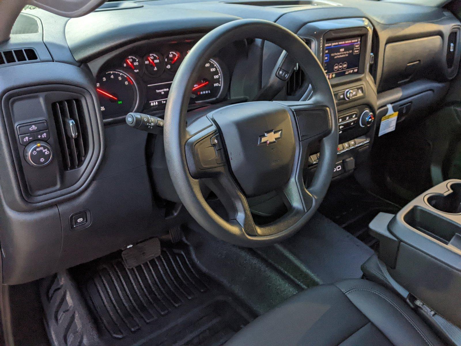 2024 Chevrolet Silverado 1500 Vehicle Photo in PEMBROKE PINES, FL 33024-6534