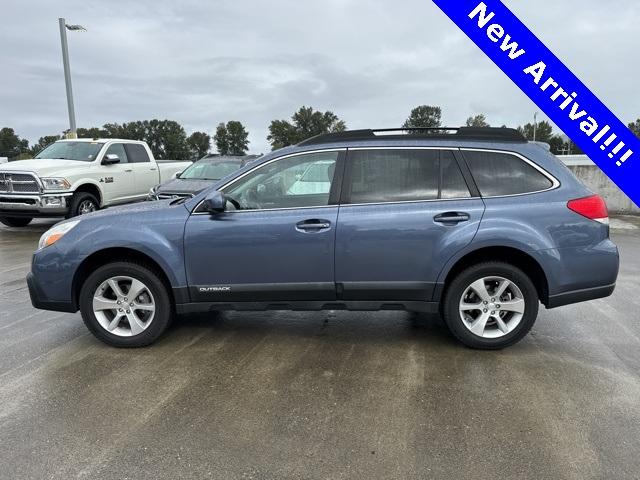 2014 Subaru Outback Vehicle Photo in Puyallup, WA 98371