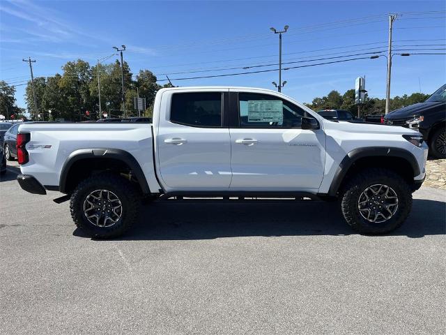 2024 Chevrolet Colorado Vehicle Photo in ALCOA, TN 37701-3235