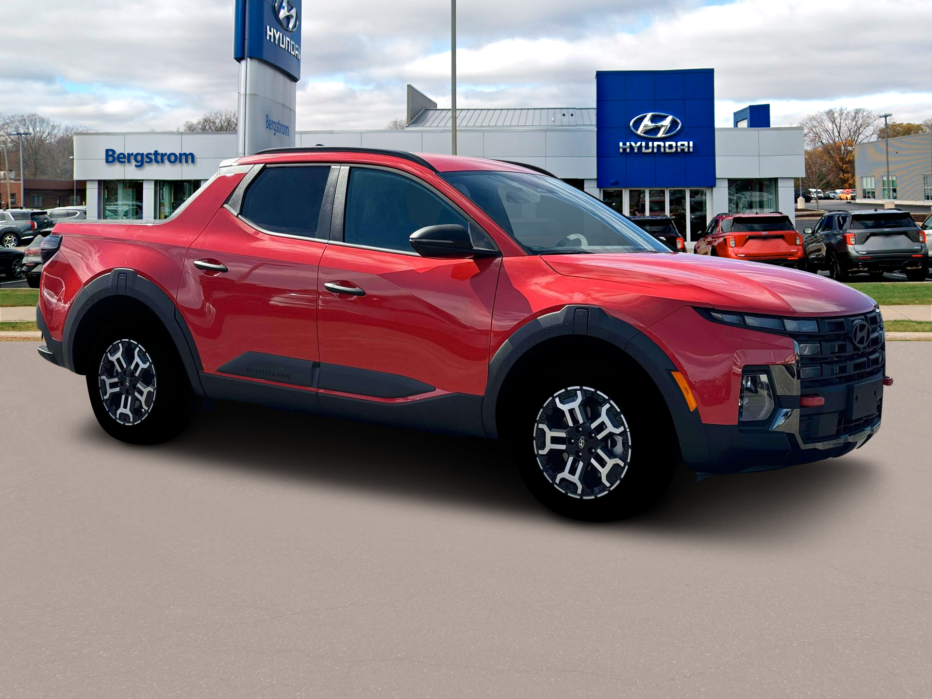 2025 Hyundai SANTA CRUZ Vehicle Photo in Green Bay, WI 54304