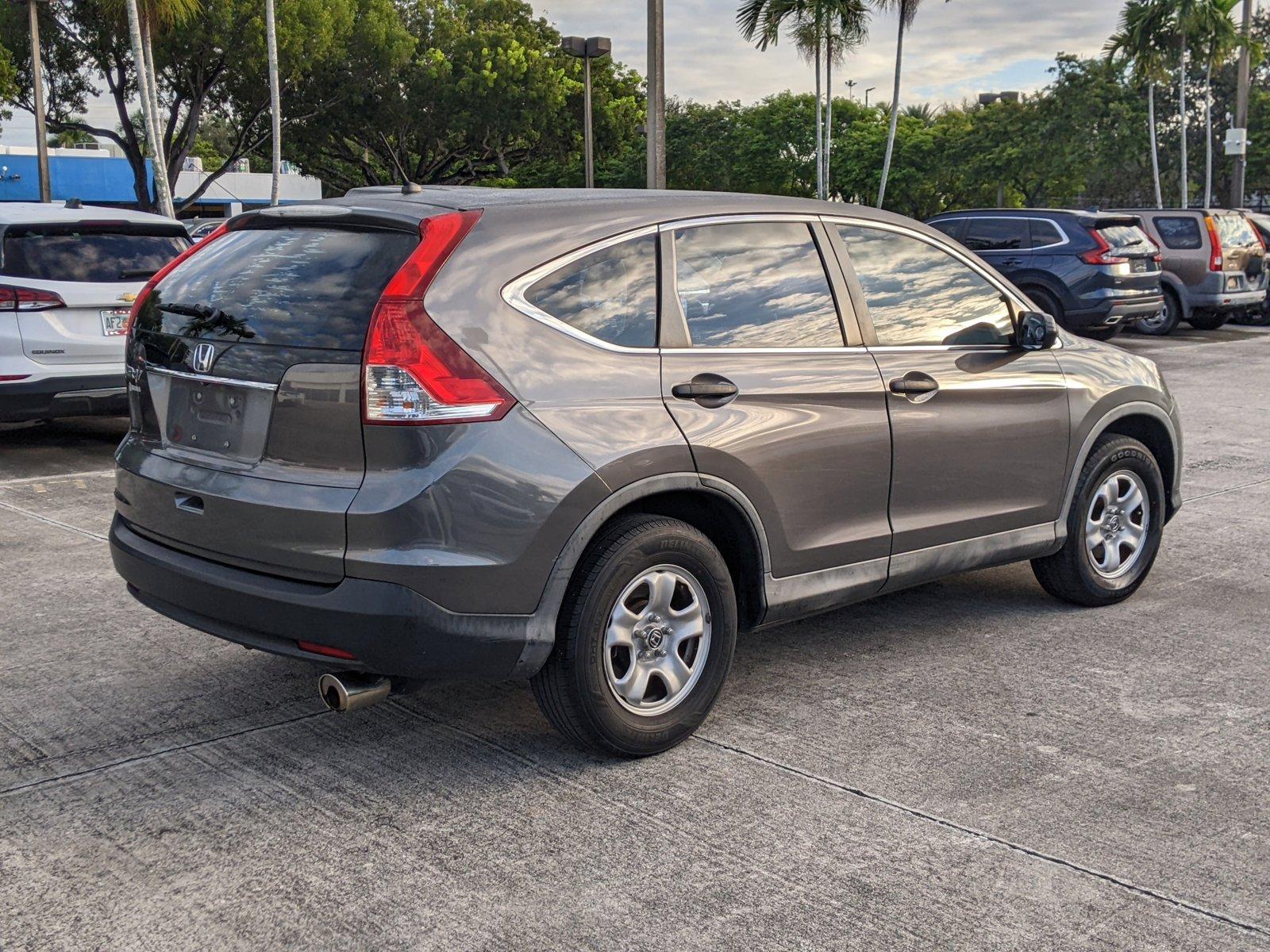 2014 Honda CR-V Vehicle Photo in PEMBROKE PINES, FL 33024-6534