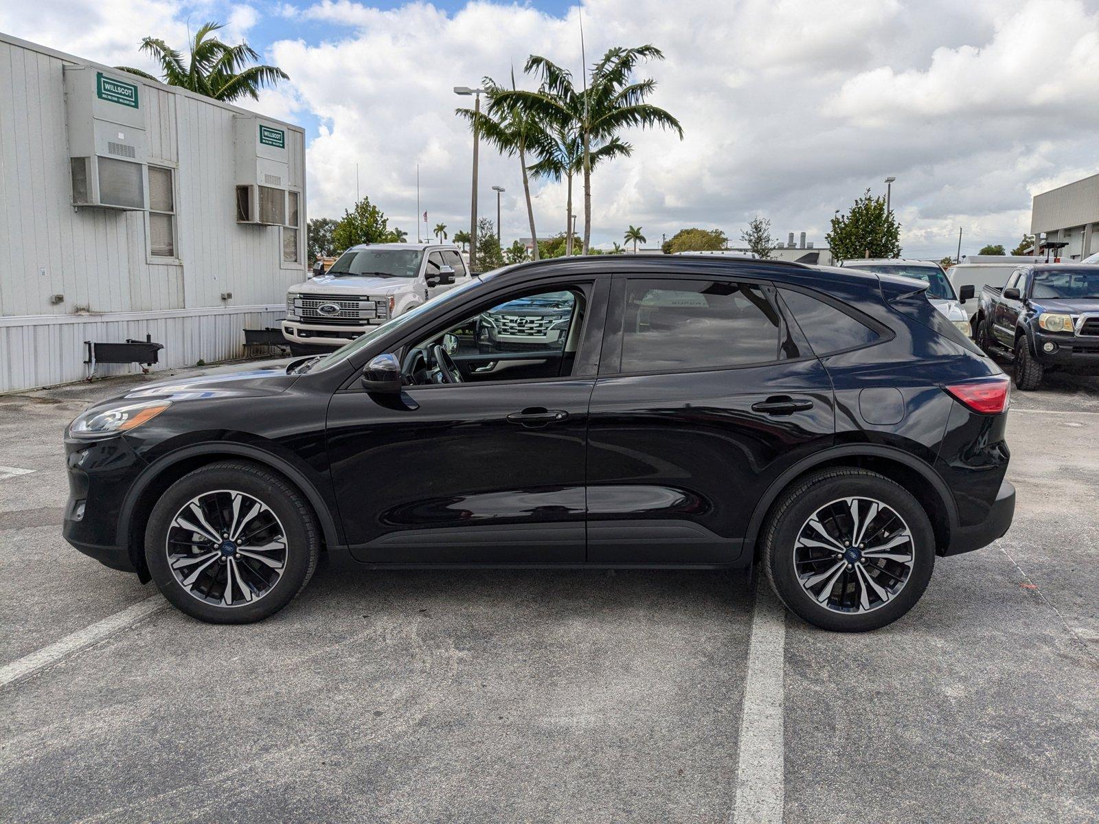 2021 Ford Escape Vehicle Photo in Miami, FL 33015