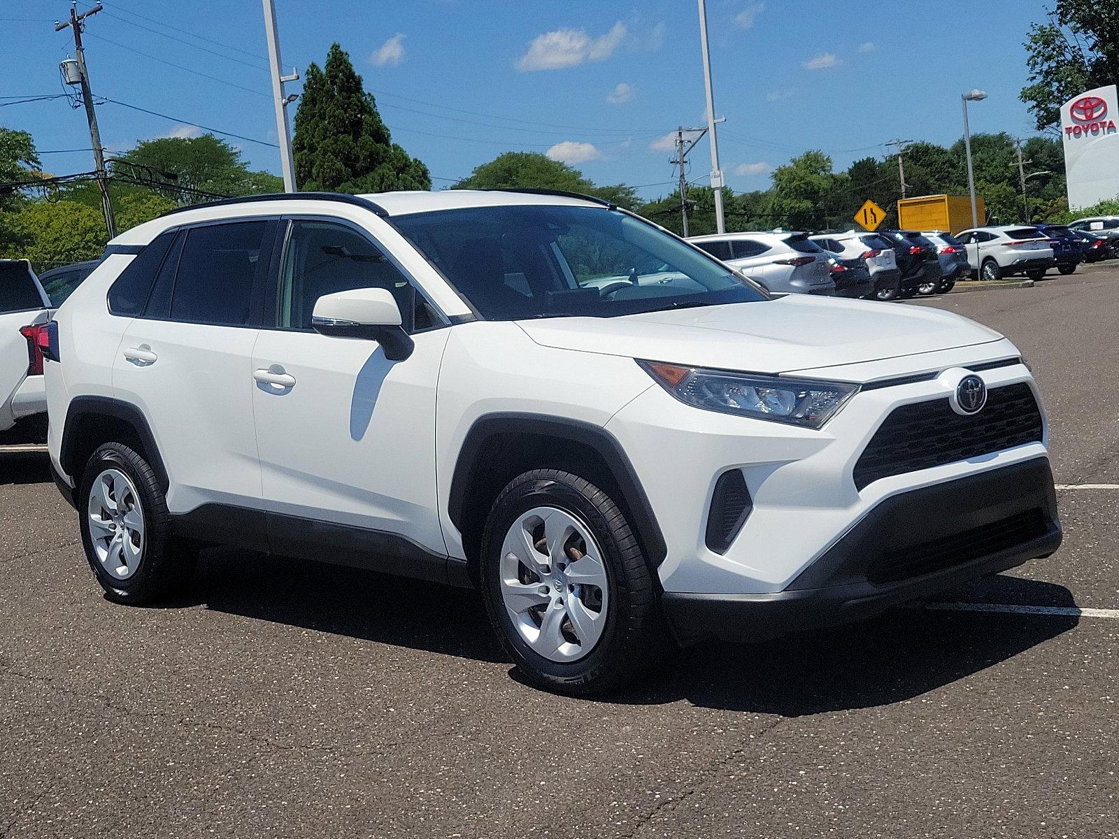 2019 Toyota RAV4 Vehicle Photo in Trevose, PA 19053