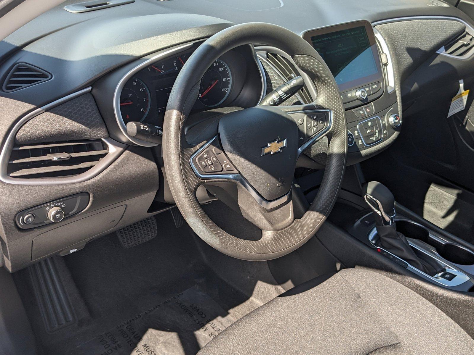 2025 Chevrolet Malibu Vehicle Photo in PEMBROKE PINES, FL 33024-6534