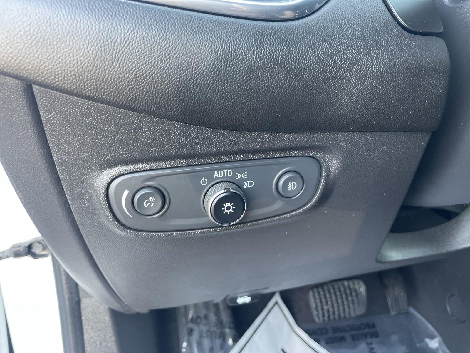 2021 Chevrolet Equinox Vehicle Photo in Plainfield, IL 60586