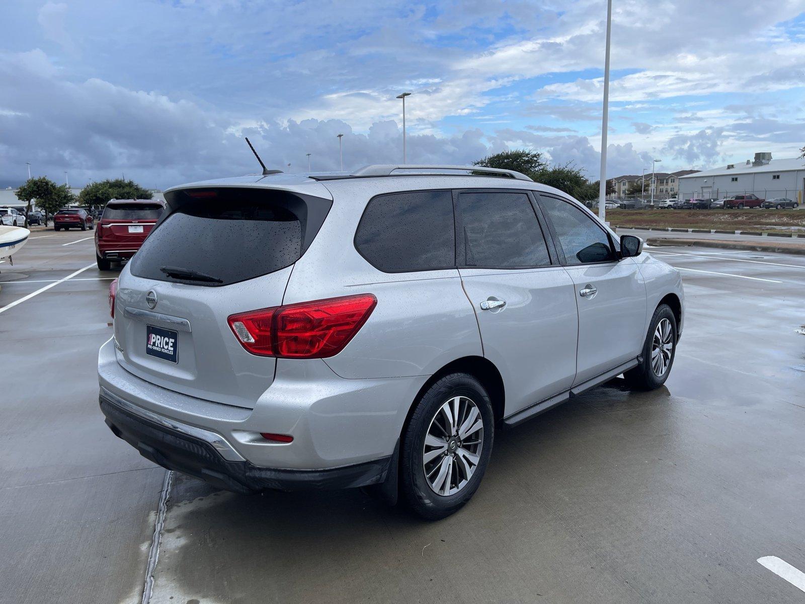 2017 Nissan Pathfinder Vehicle Photo in Corpus Christi, TX 78415