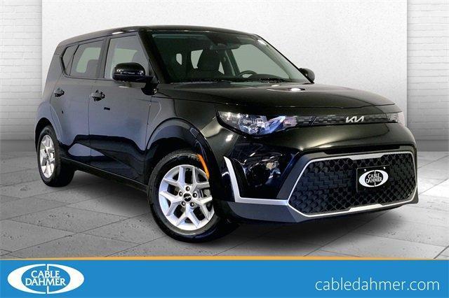 2023 Kia Soul Vehicle Photo in KANSAS CITY, MO 64114-4502