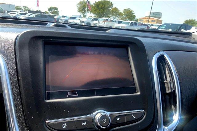 2022 Chevrolet Equinox Vehicle Photo in TOPEKA, KS 66609-0000