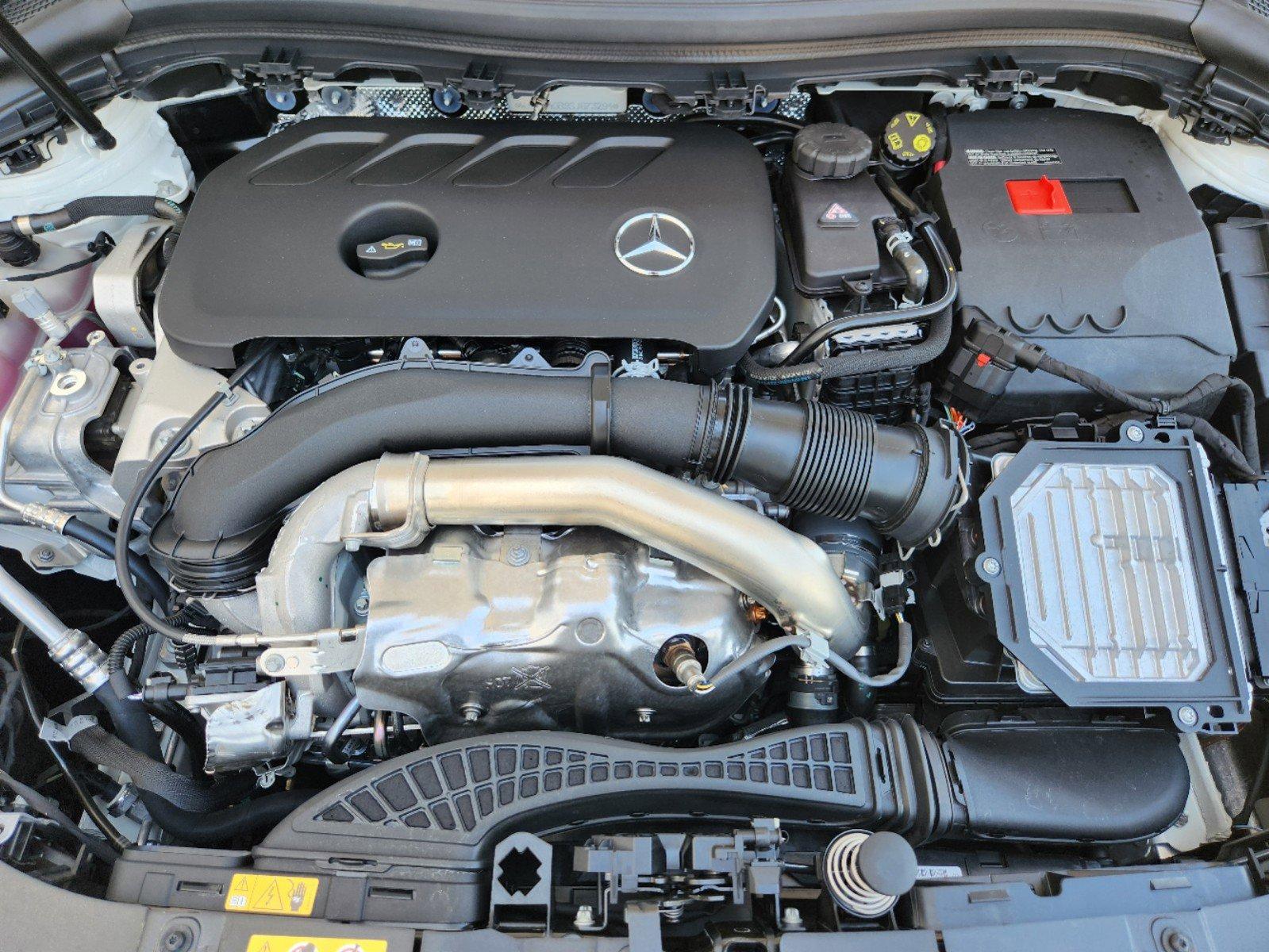 2025 Mercedes-Benz GLA Vehicle Photo in HOUSTON, TX 77079