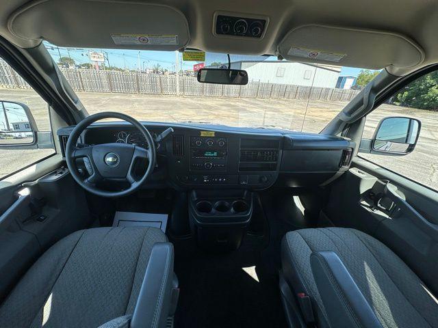 2023 Chevrolet Express Passenger Vehicle Photo in TUPELO, MS 38801-6508