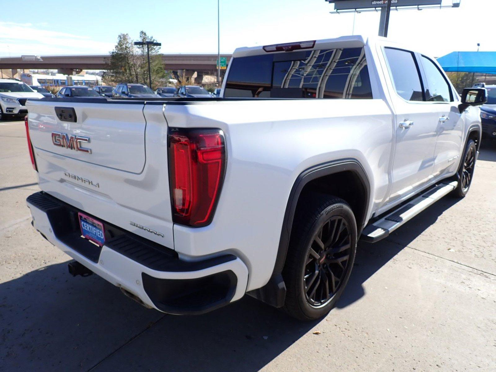 2023 GMC Sierra 1500 Vehicle Photo in DENVER, CO 80221-3610