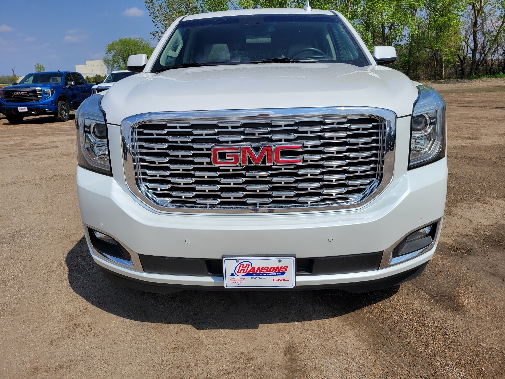 Used 2019 GMC Yukon XL Denali with VIN 1GKS2HKJ7KR326520 for sale in Grafton, ND