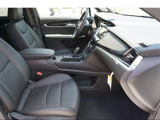 2025 Cadillac XT6 Vehicle Photo in TAMPA, FL 33612-3404