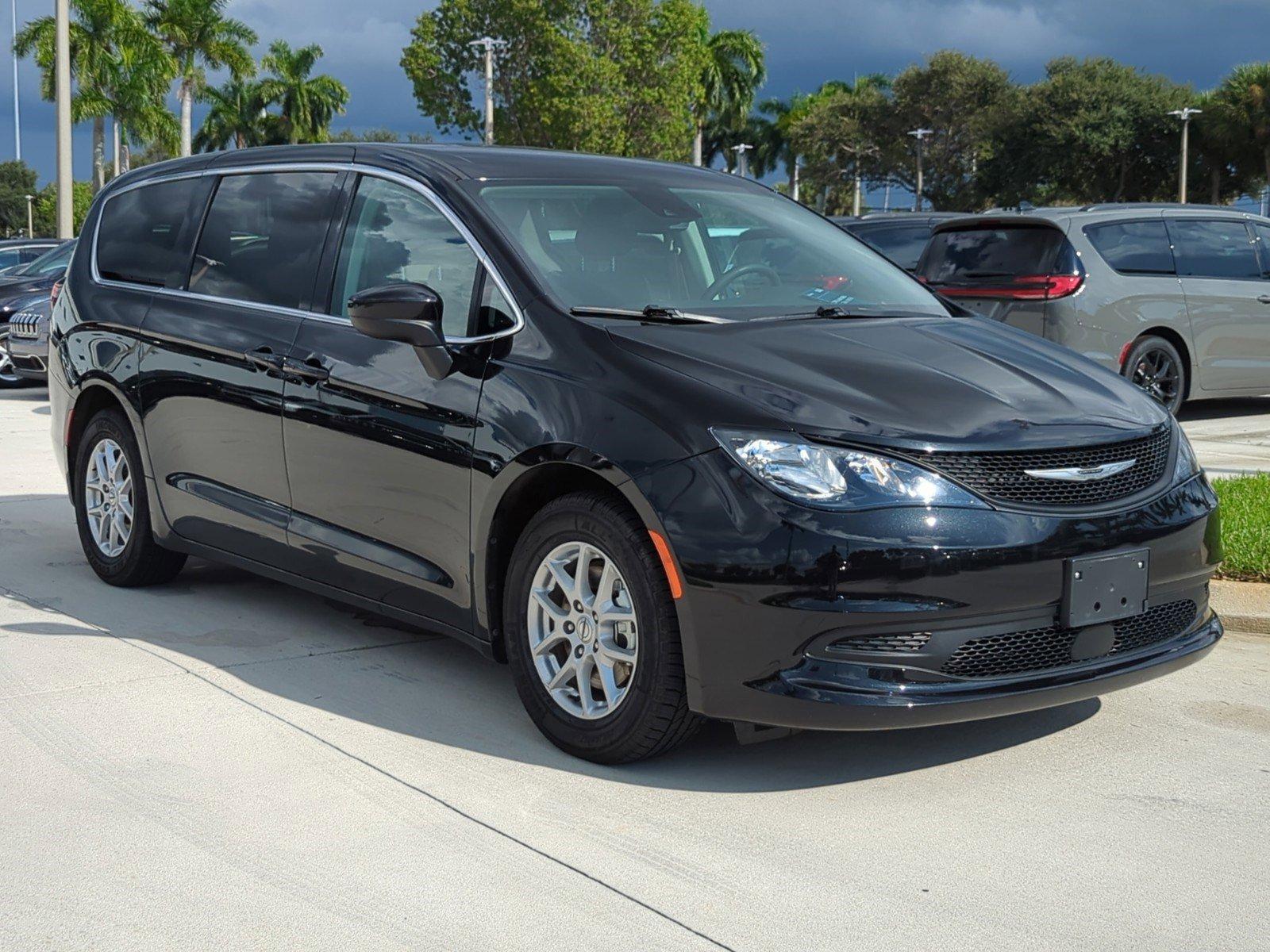 2023 Chrysler Voyager Vehicle Photo in Pembroke Pines, FL 33027