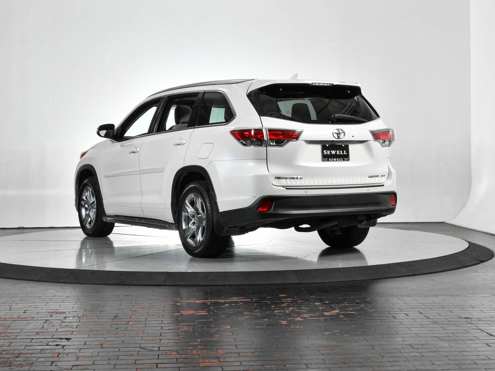 2015 Toyota Highlander Vehicle Photo in DALLAS, TX 75235