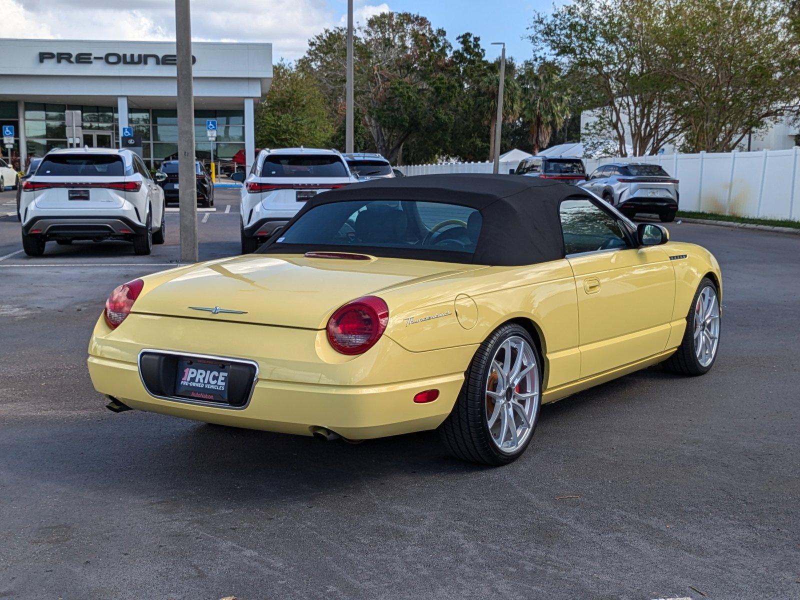 2002 Ford Thunderbird Vehicle Photo in Clearwater, FL 33761