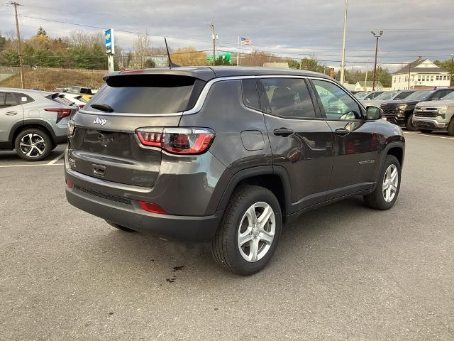 2023 Jeep Compass Vehicle Photo in Gardner, MA 01440