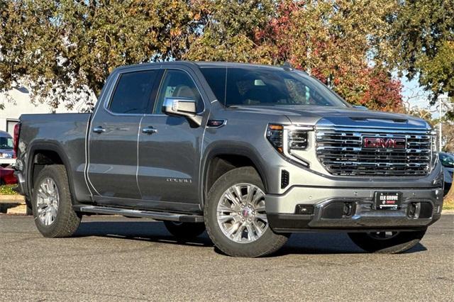 2025 GMC Sierra 1500 Vehicle Photo in ELK GROVE, CA 95757-8703