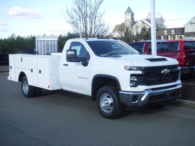 2025 Chevrolet Silverado 3500 HD Chassis Cab Vehicle Photo in JASPER, GA 30143-8655