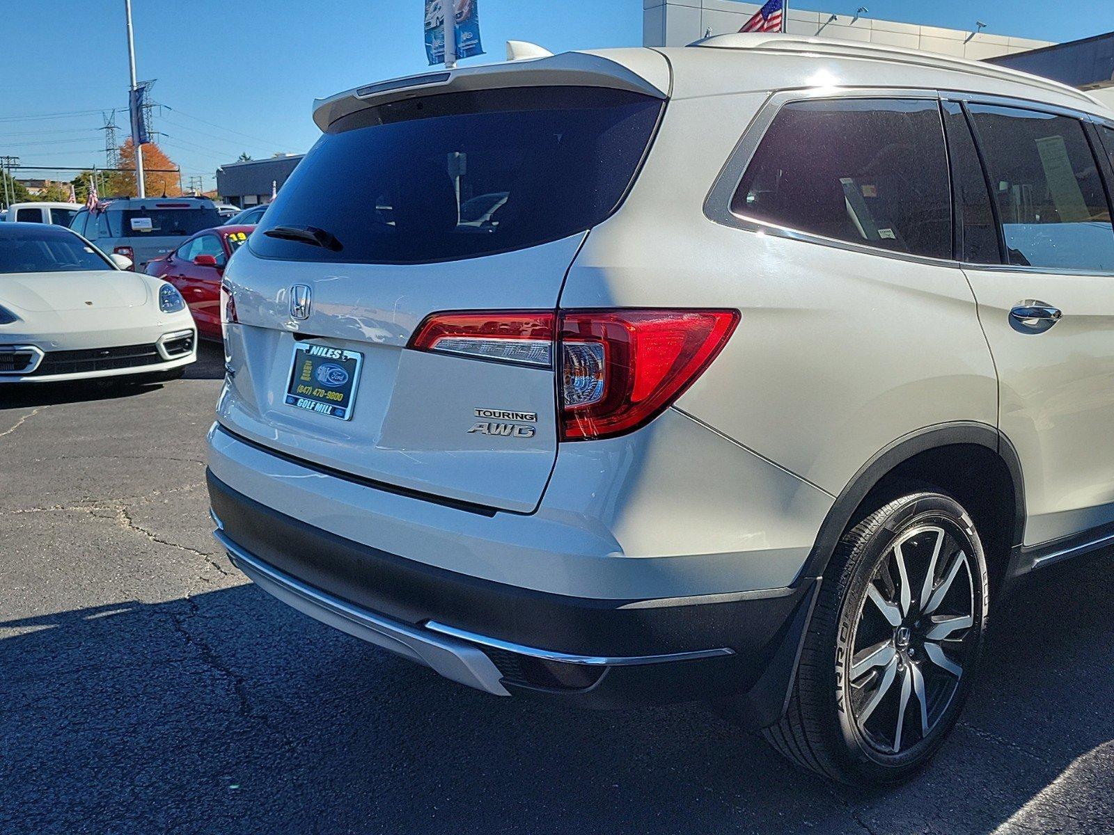 2019 Honda Pilot Vehicle Photo in Saint Charles, IL 60174