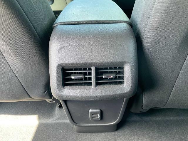 2024 Chevrolet Equinox Vehicle Photo in THOMPSONTOWN, PA 17094-9014