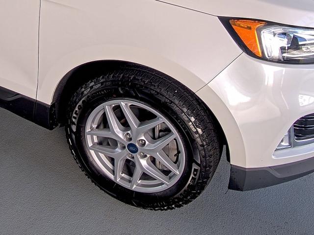 2021 Ford Edge Vehicle Photo in WENTZVILLE, MO 63385-1017