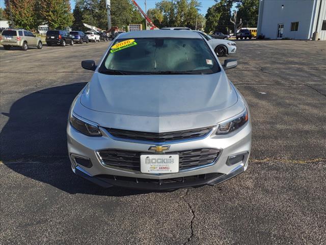 Used 2016 Chevrolet Malibu 1FL with VIN 1G1ZC5ST8GF217461 for sale in Freeport, IL