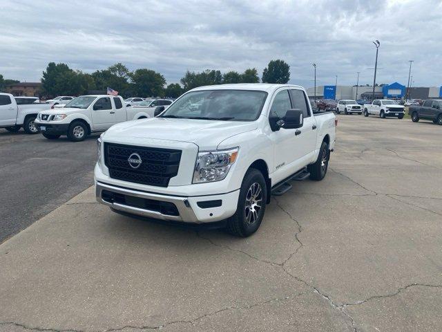 Used 2024 Nissan Titan SV with VIN 1N6AA1ED2RN105350 for sale in Dexter, MO