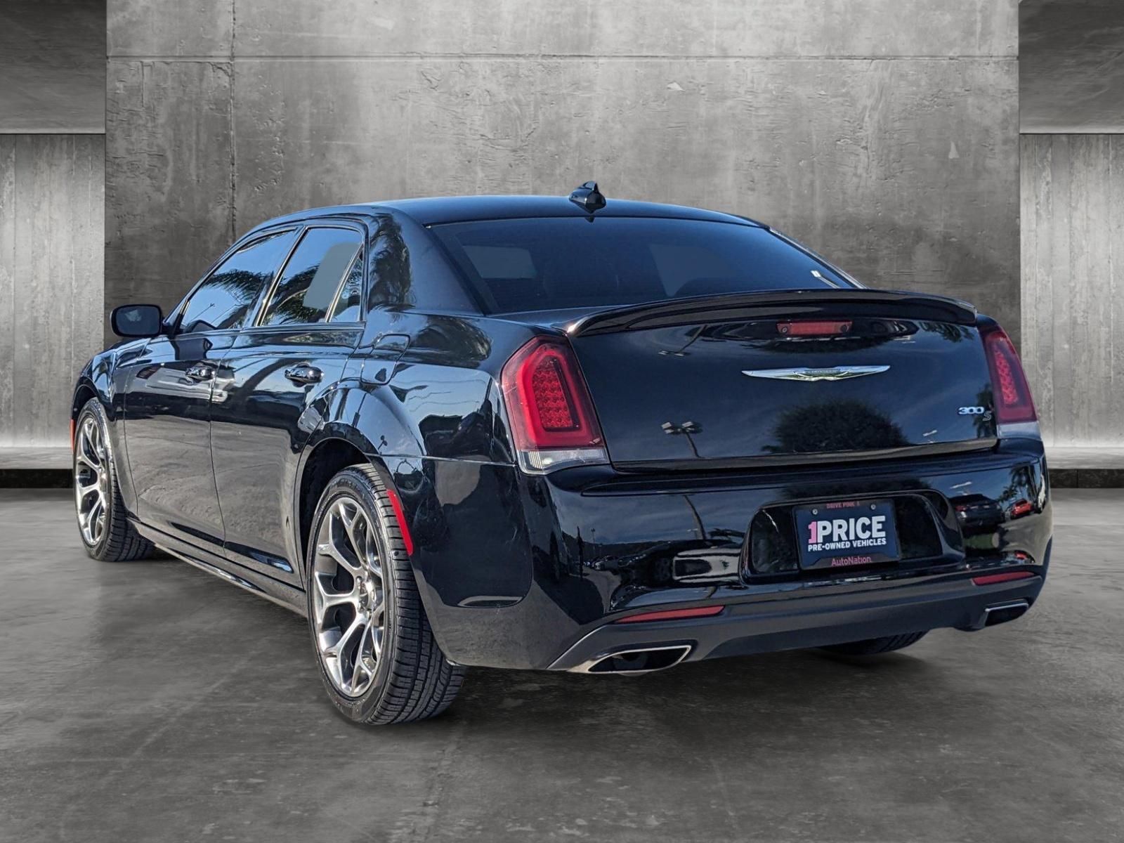 2018 Chrysler 300 Vehicle Photo in MIAMI, FL 33172-3015