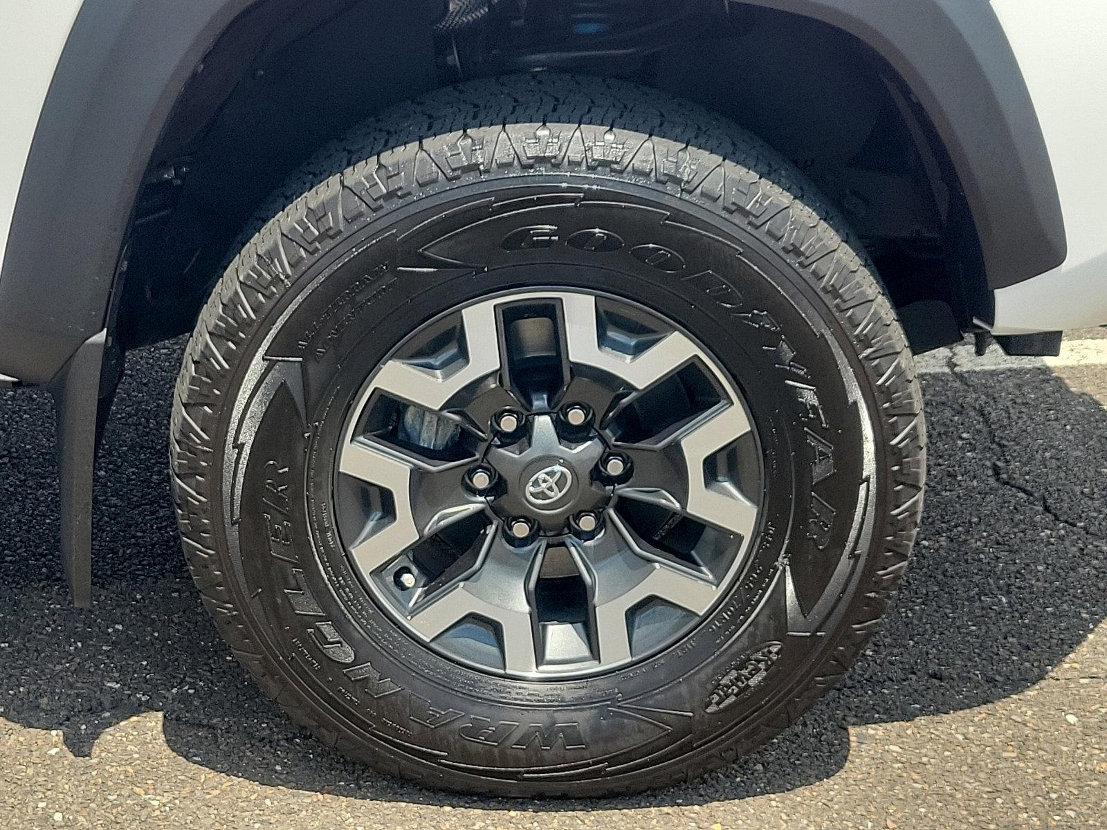 2021 Toyota Tacoma 4WD Vehicle Photo in Trevose, PA 19053