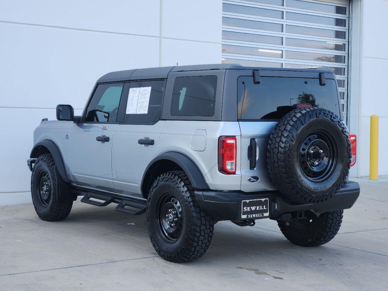 2023 Ford Bronco Vehicle Photo in PLANO, TX 75024