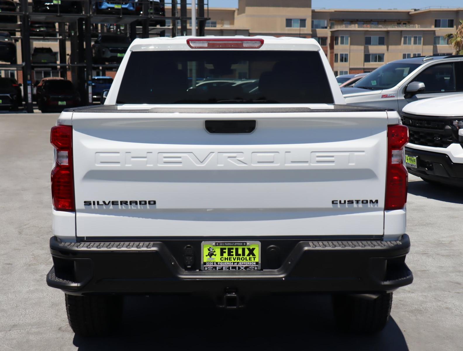 2024 Chevrolet Silverado 1500 Vehicle Photo in LOS ANGELES, CA 90007-3794