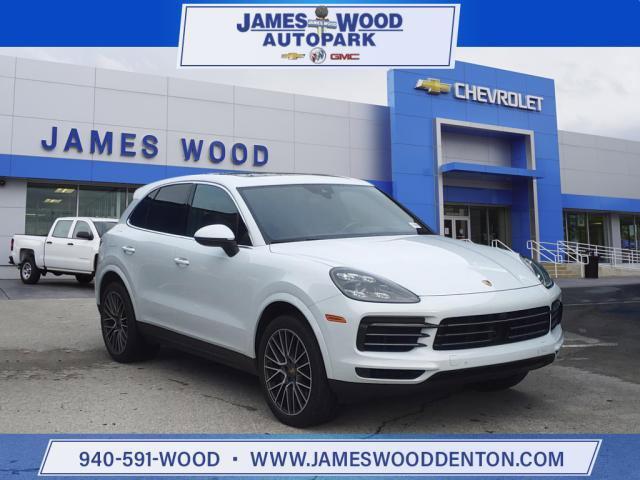 2020 Porsche Cayenne Vehicle Photo in DENTON, TX 76210-9321