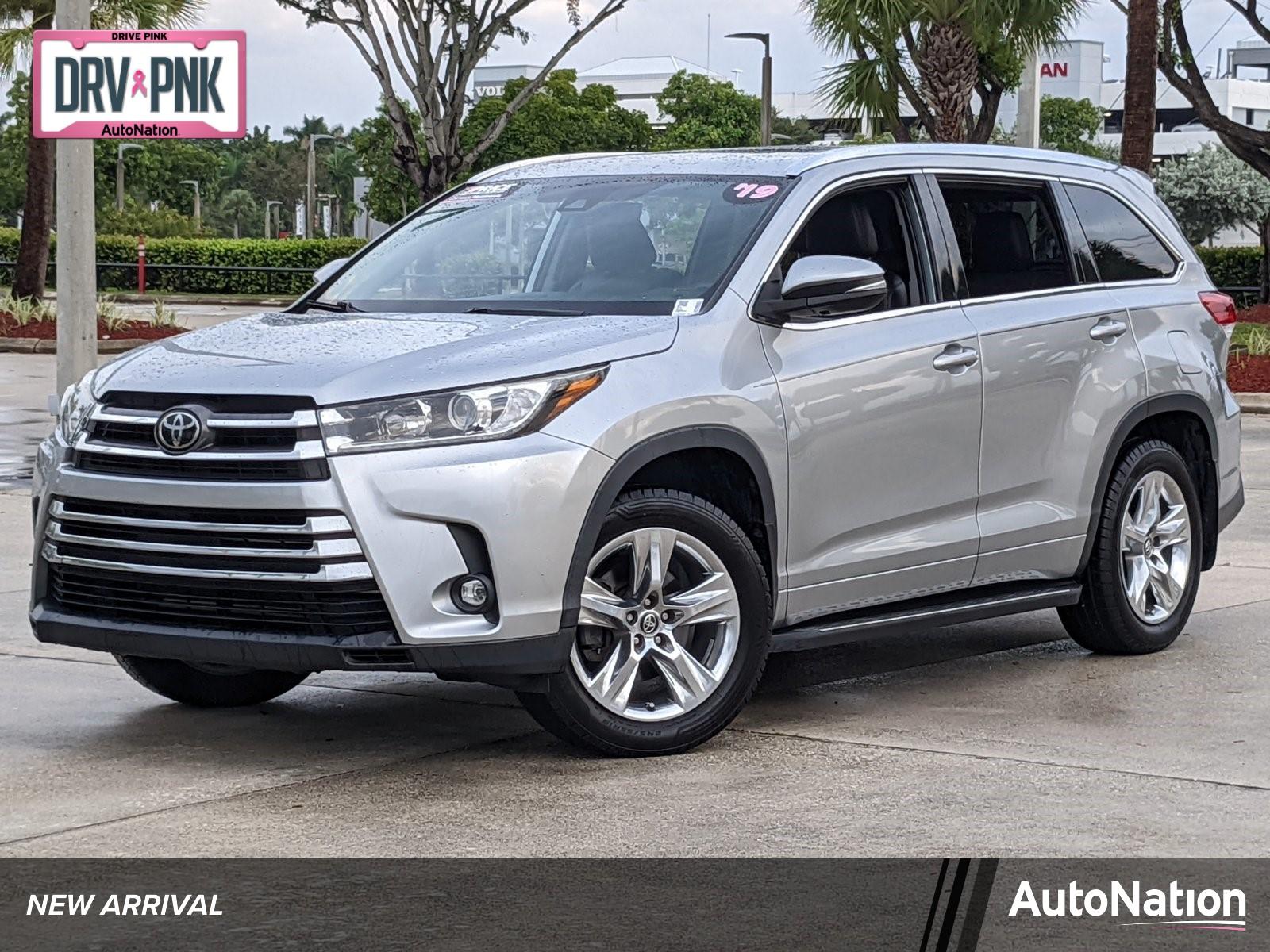 2019 Toyota Highlander Vehicle Photo in Davie, FL 33331