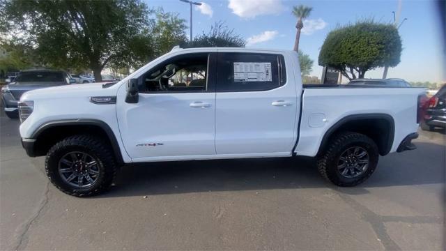 2025 GMC Sierra 1500 Vehicle Photo in GOODYEAR, AZ 85338-1310