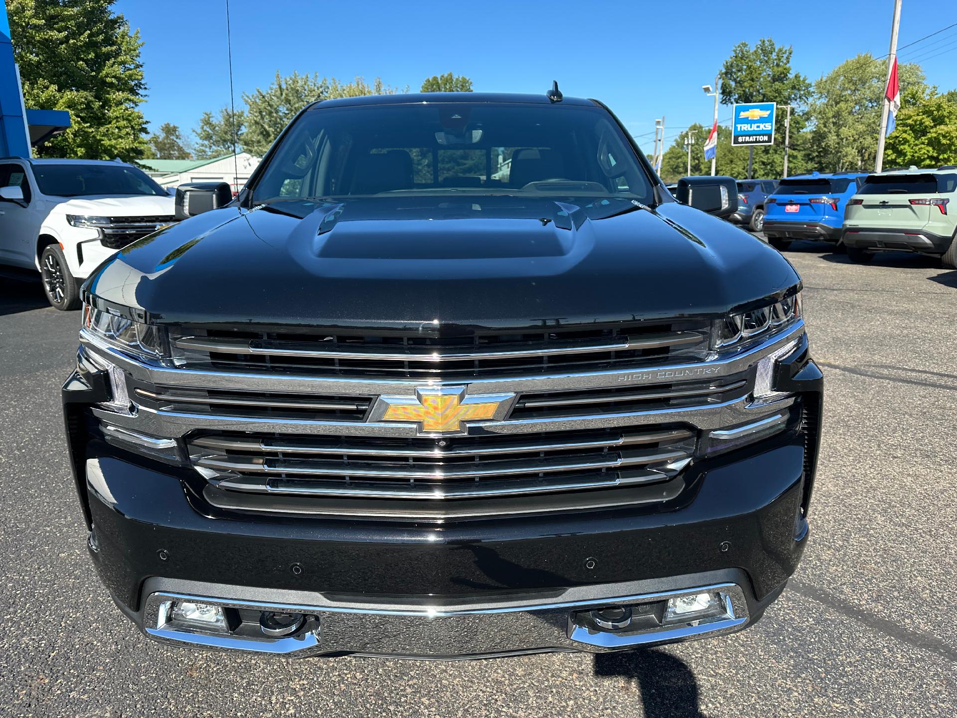 Certified 2021 Chevrolet Silverado 1500 High Country with VIN 1GCUYHET4MZ215068 for sale in Beloit, OH