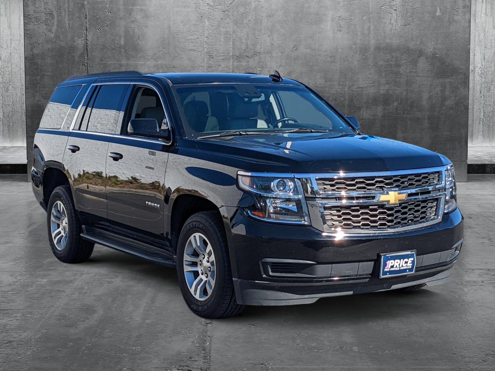 2019 Chevrolet Tahoe Vehicle Photo in VALENCIA, CA 91355-1705