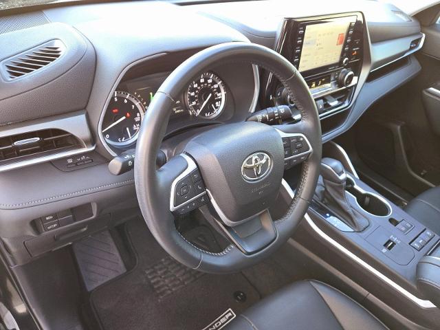 2022 Toyota Highlander Vehicle Photo in WEATHERFORD, TX 76087