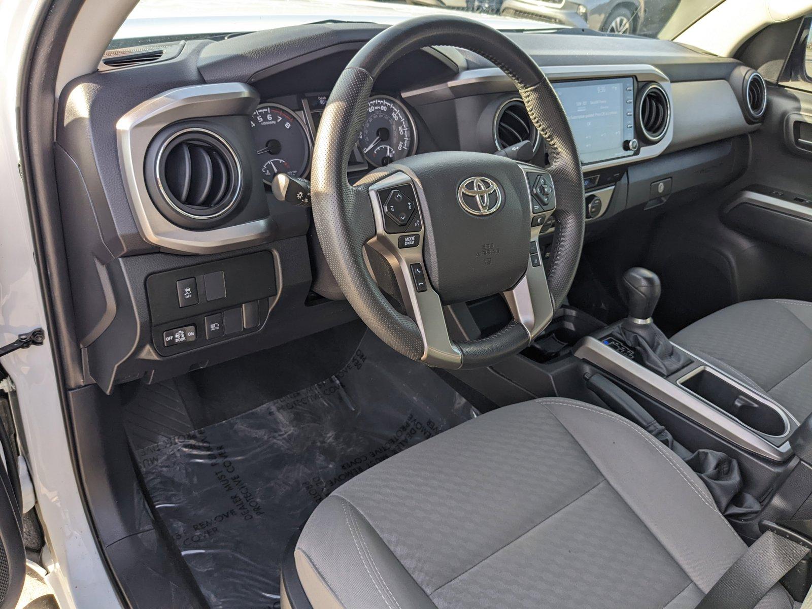 2022 Toyota Tacoma 2WD Vehicle Photo in Davie, FL 33331