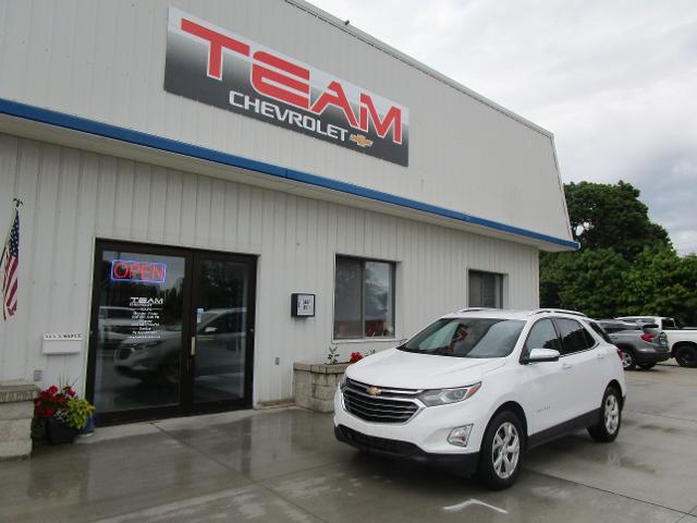 Used 2020 Chevrolet Equinox Premier with VIN 2GNAXXEV1L6204595 for sale in Manistique, MI