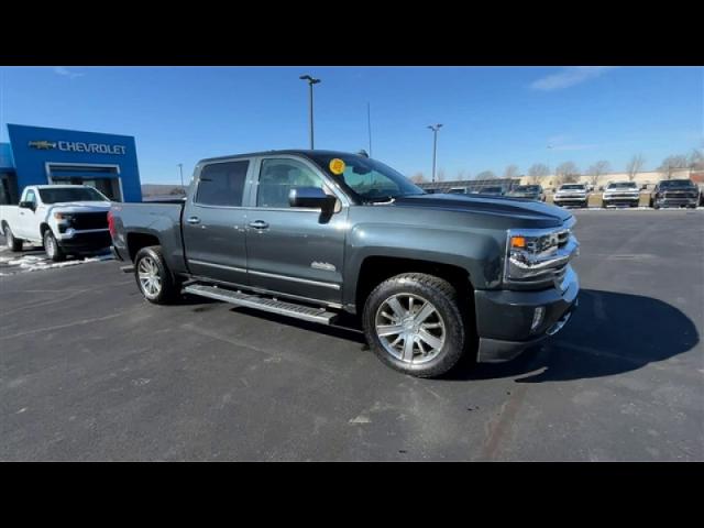 Used 2018 Chevrolet Silverado 1500 High Country with VIN 3GCUKTEJXJG433692 for sale in Tully, NY