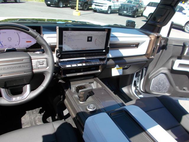 2023 GMC HUMMER EV Pickup Vehicle Photo in LOWELL, MA 01852-4336